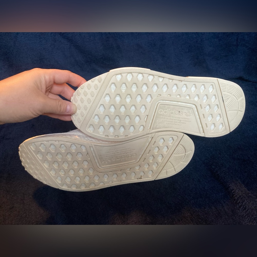 Adidas NMD R1 Womens 8.5 in Cream - Picture 7 of 8